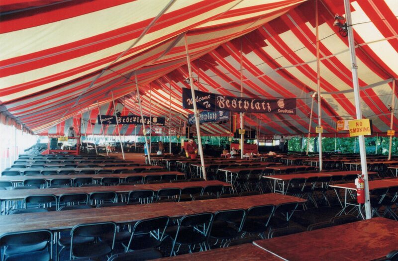 Festplatz tables