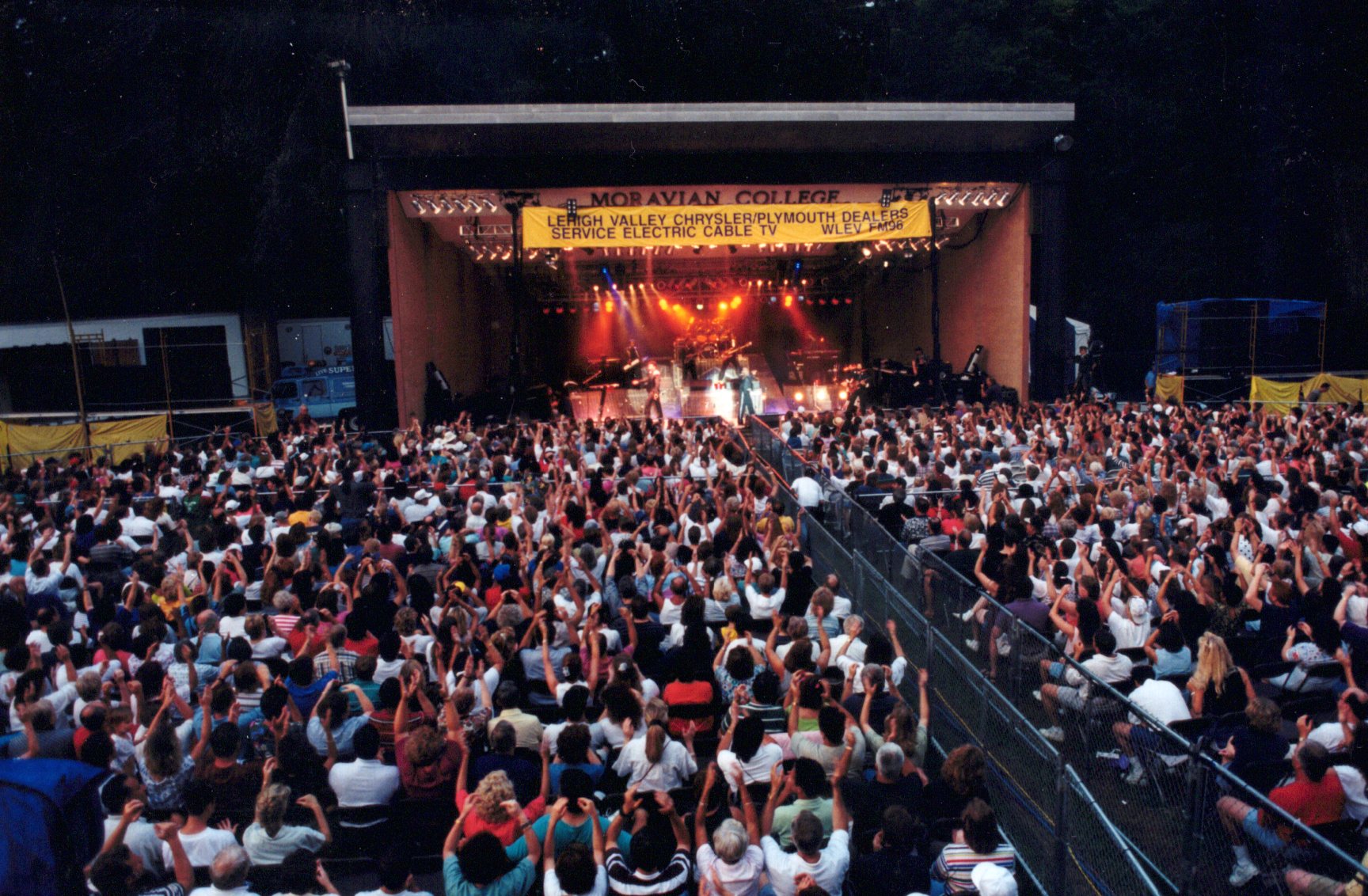 The Commodores performance